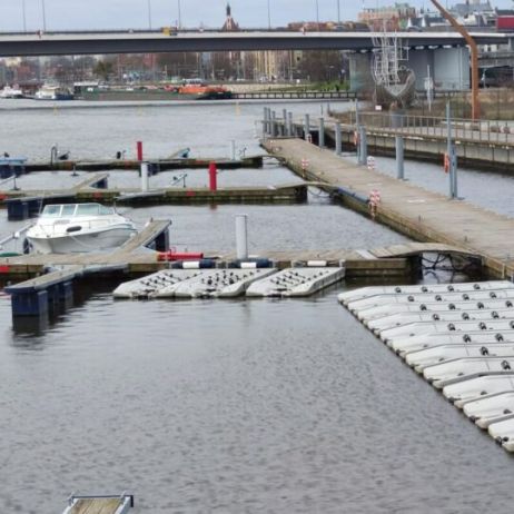 Access ramp for scooters/kayaks