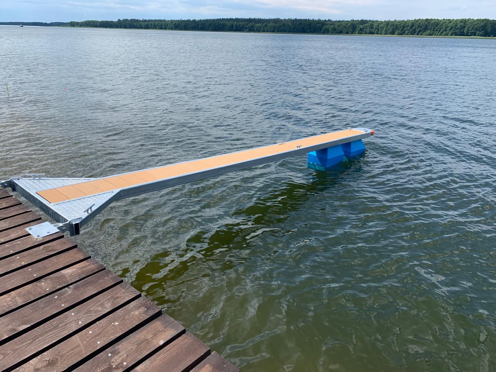 Pływak Y-bom czarny 30 x 80 x 80 cm - pod profil 100 mm