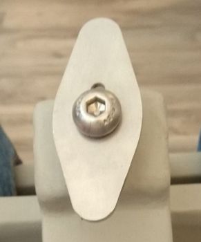 Spojovací sada pro moduly s nízkou stranou (objímka, podložka, šroub)